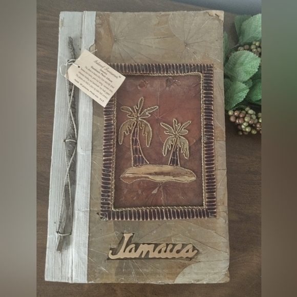Vintage "Island Treasures" Photo Album - Banana Tree Leaves, Coconut Stem, etc. - Picture 8 of 9